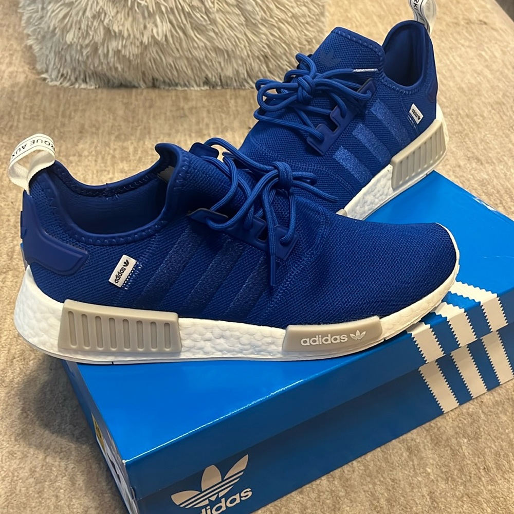 NMD R1 SHOES - Picture 3 of 8